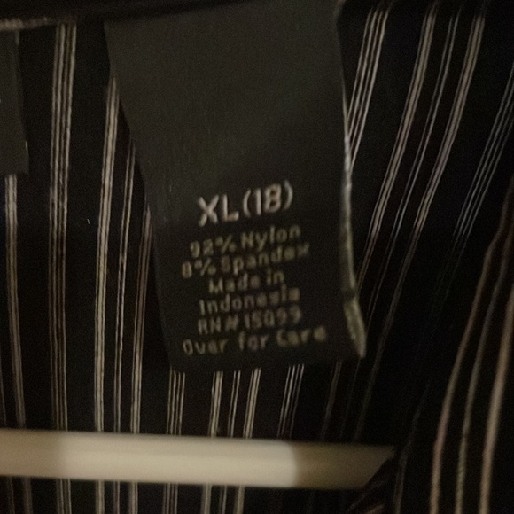 Womens Apostrophe Stretch Shirt - Picture 3 of 4